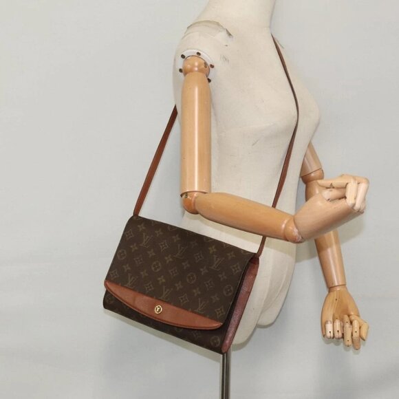 LOUIS VUITTON Monogram Bordeaux 27 Shoulder Bag - Picture 1 of 16